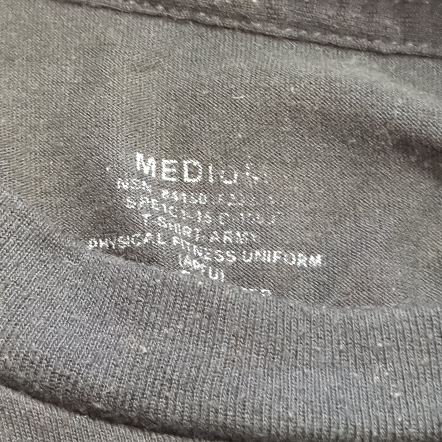 SET - Medium Regular Shorts - Long-Sleeve Shirt Used (fb07-APR345)