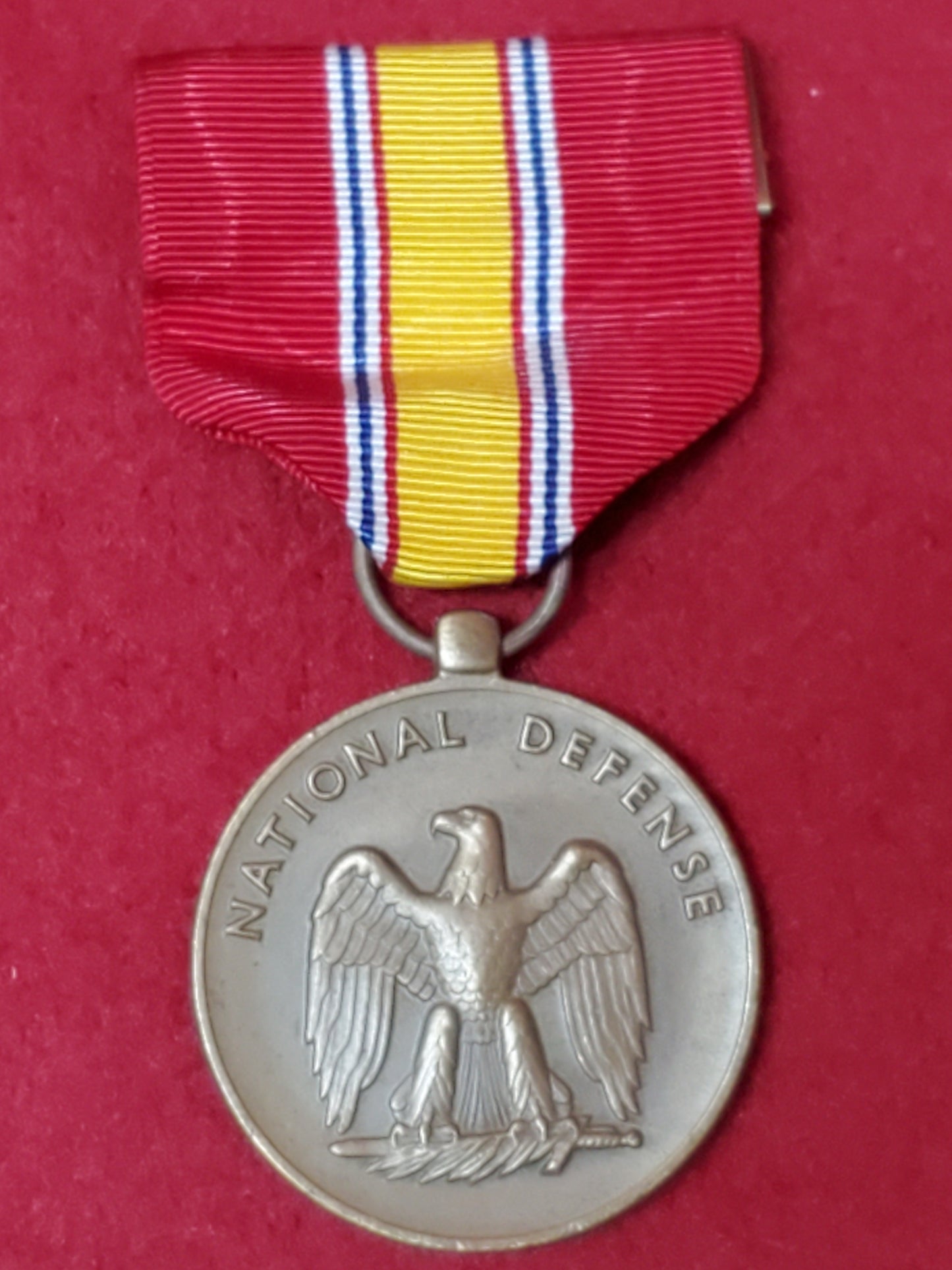VINTAGE US Army NATIONAL DEFENSE AWARD Full Size Medal (06o85)