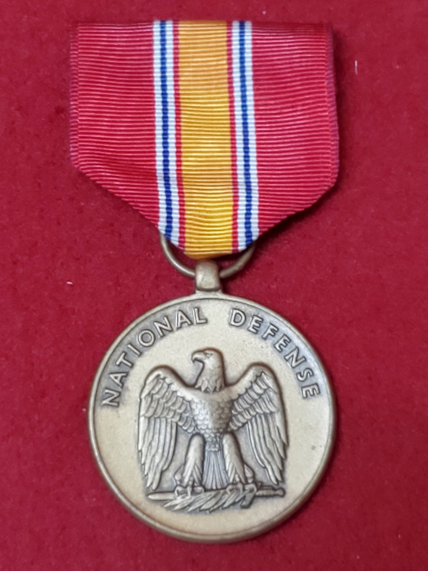 VINTAGE US Army NATIONAL DEFENSE AWARD Full Size Medal (06o88)