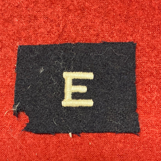 VINTAGE US Navy Coast Guard E GUNNERY Sew On Patch (WSB09-157)
