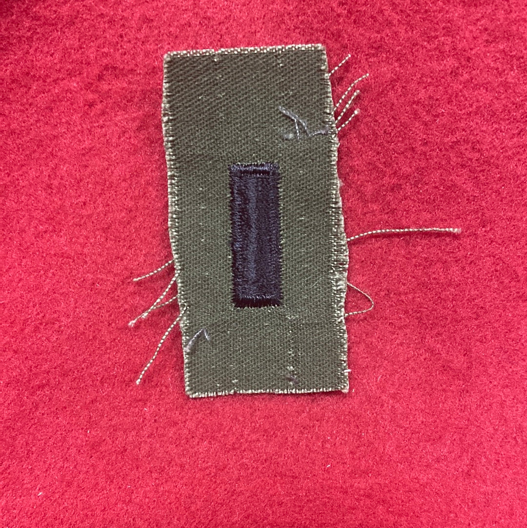 VINTAGE US Army FIRST LIEUTENANT Patch SEW ON Subdued OD Black (04cc12)