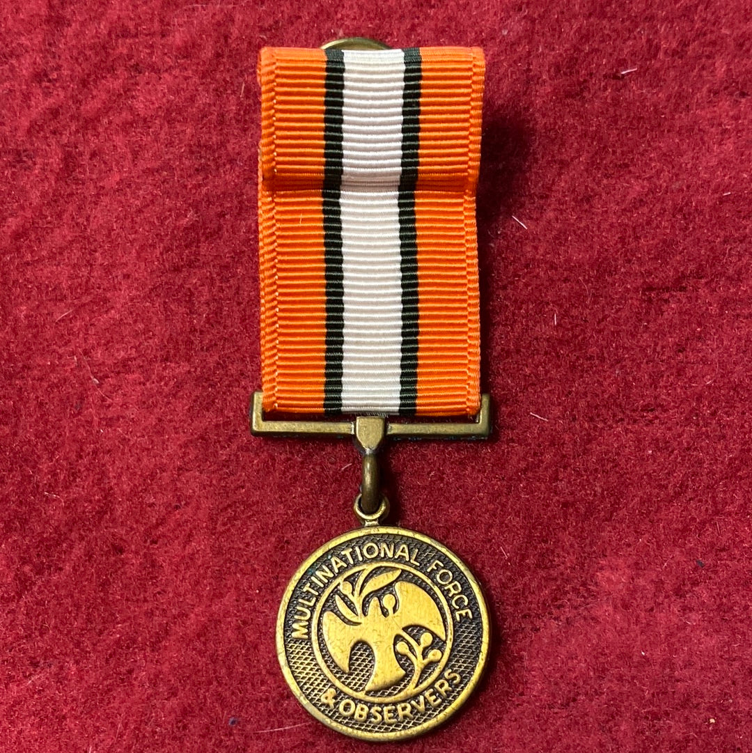 VINTAGE US Army MULTINATIONAL FORCE AND OBSERVERS MEDAL (WSB03-114)