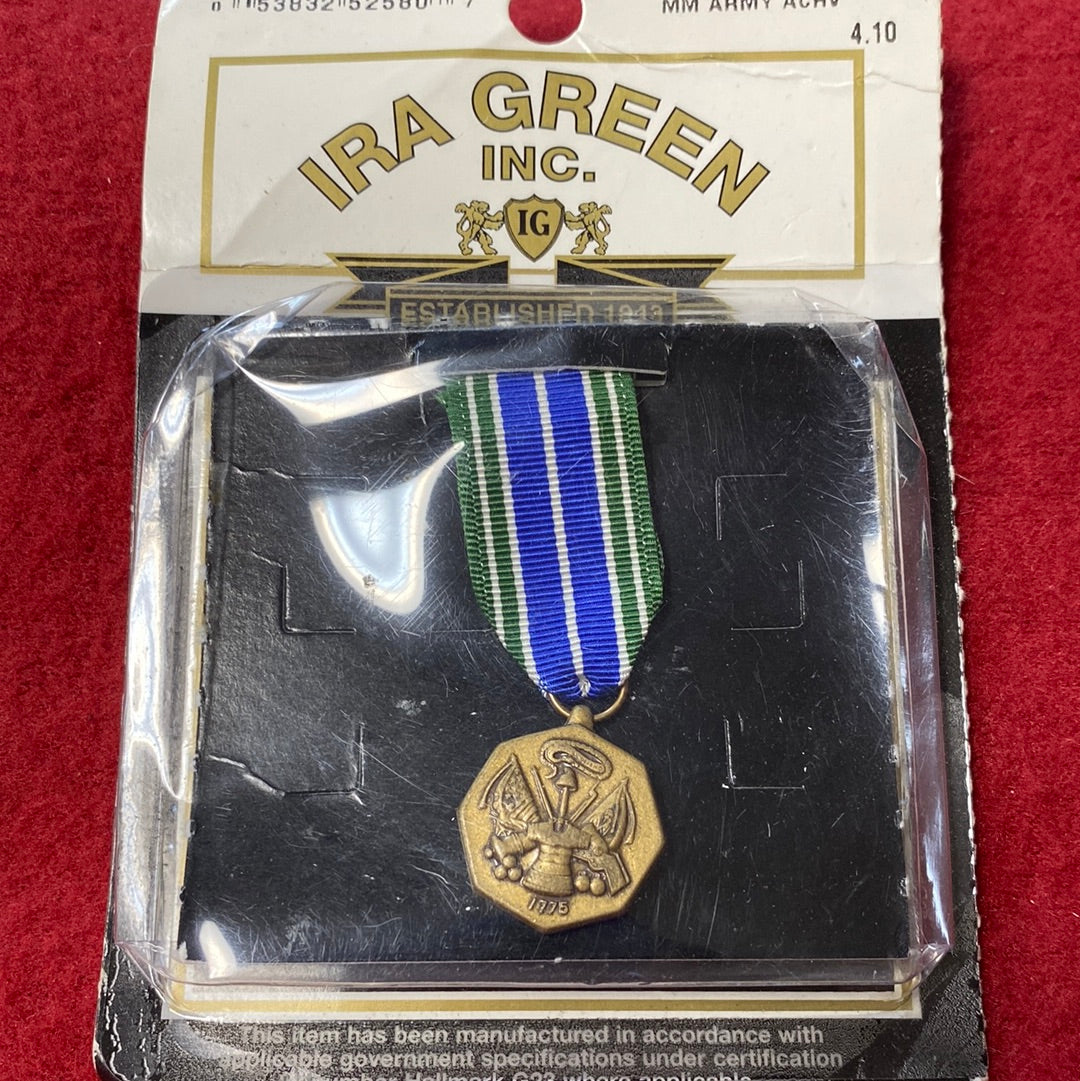 VINTAGE US Army ACHIEVEMENT MINI MEDAL (WSB03-117)