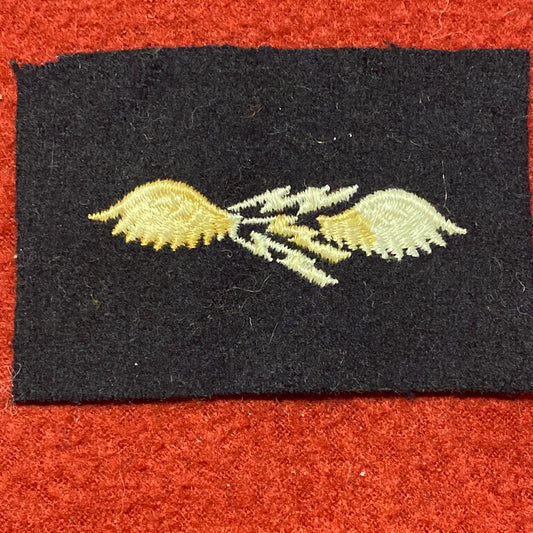 VINTAGE US Navy Coast Guard AVIATION RADIOMAN Sew On Patch (WSB09-117)