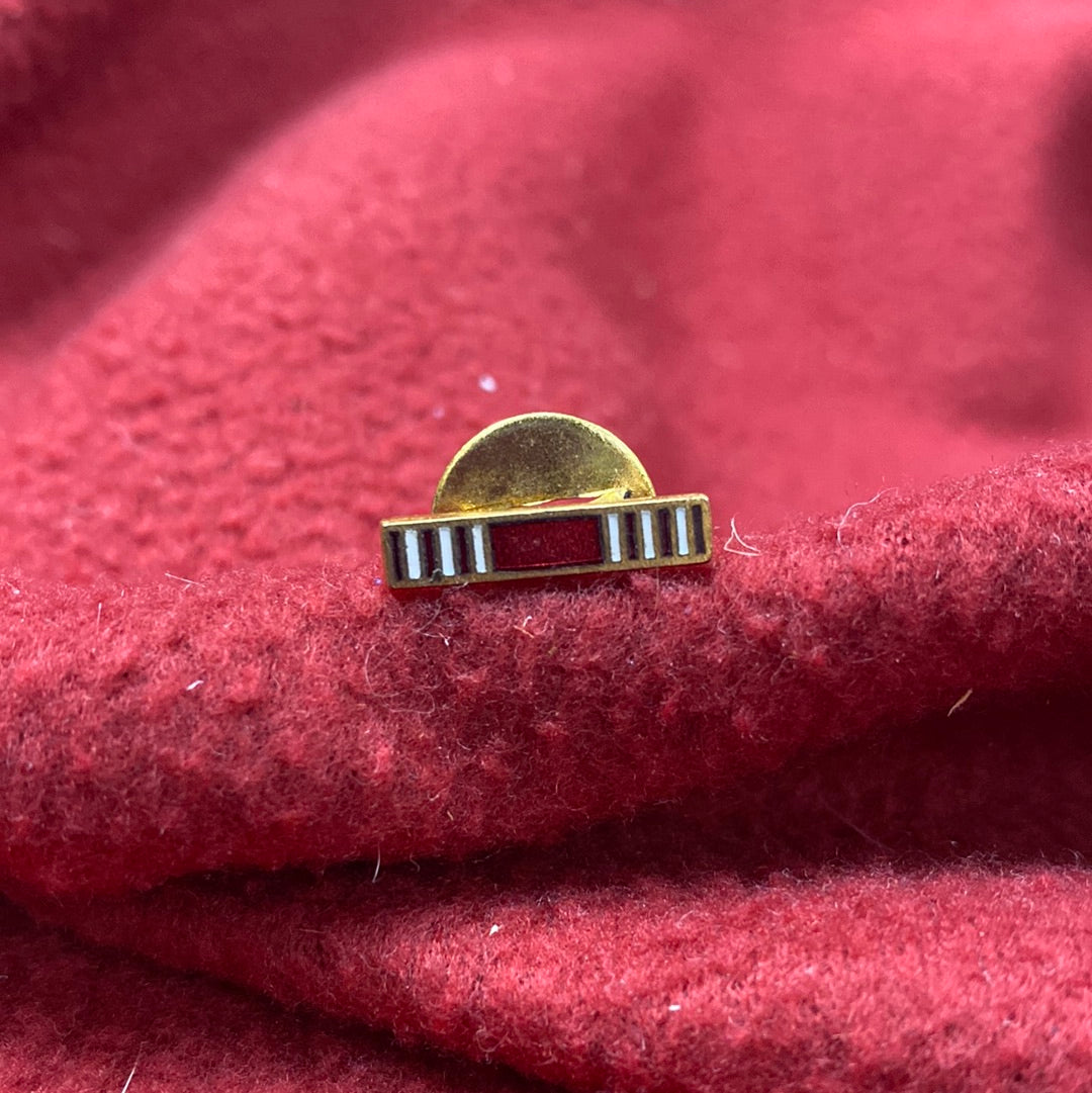 Vintage US Military Good Conduct Ribbon Pin Army (WSB08-db56)