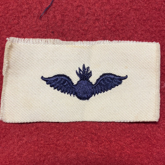 VINTAGE US Navy Coast Guard AVIATION ORDINANCEMAN Sew On Patch (WSB09-52)