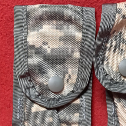 LOT of 2 US Army Single Hold 9mm Magazine Pouch UCP ACU Molle II Good Condition (fb12-APR389)