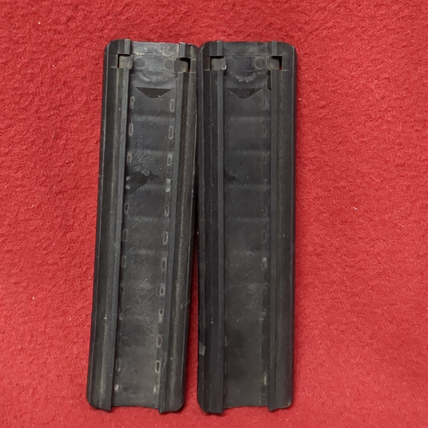*LOT of Two* Knight Vero Beach, FL 9 Rib Cover Good Condition (FB18-APR486)