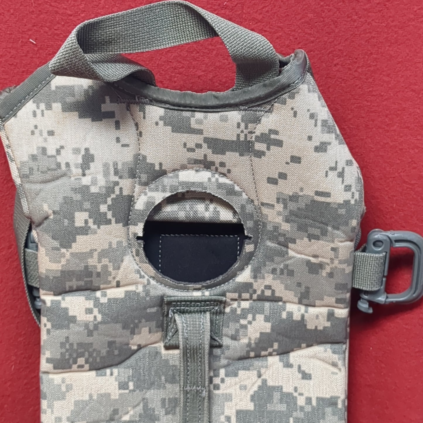 US Army ACU UCP Camelback Hydration System Carrier *Only* Excellent condition (09o- db3-MAY20)