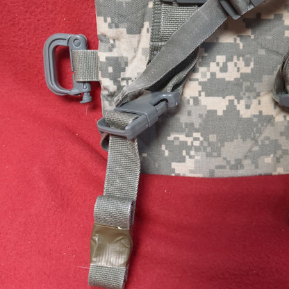 US Army ACU UCP Camelback Hydration System Carrier *Only* Excellent condition (09o- db3-MAY20)