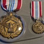 US Military Defense Meritorious Service Medal Mini Lapel Pin Ribbon Box Set Army (dc04)