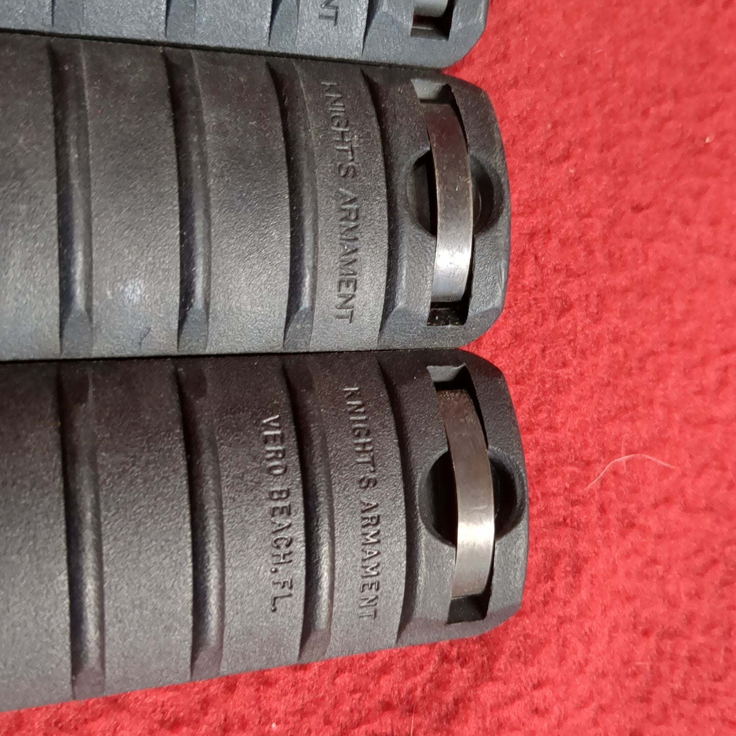 *LOT of Four* Knights Armament 1S002 11 Rail Rib Cover KAC Good Condition (FB18-APR488)