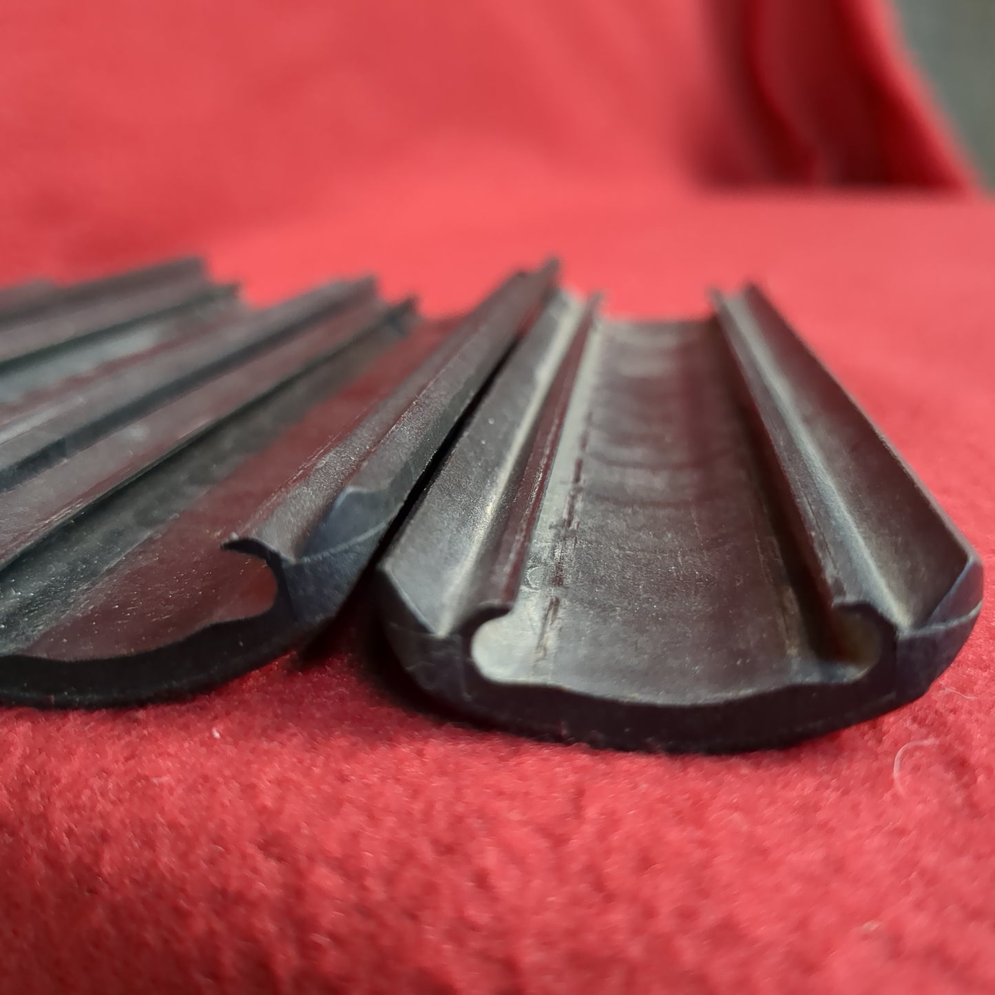 *LOT of Four* Knights Armament 1S002 11 Rail Rib Cover KAC Good Condition (FB18-APR488)