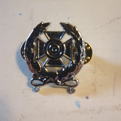 VINTAGE US Army EXPERT MARKSMANSHIP BADGE Pin (04cc43)