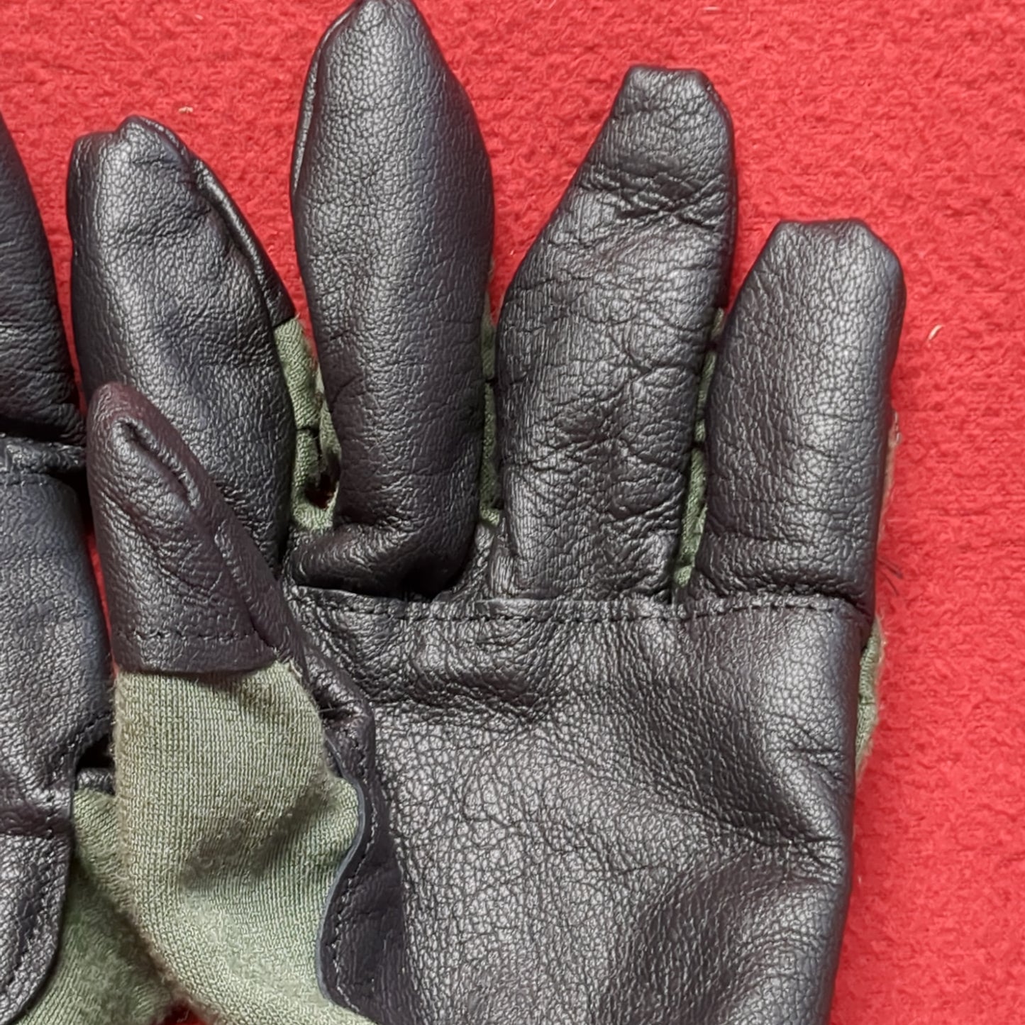 US Army Men's Size (10) HAU-15/P Flyer's Intermediate Cold Weather Gloves (cb04-MAY244)