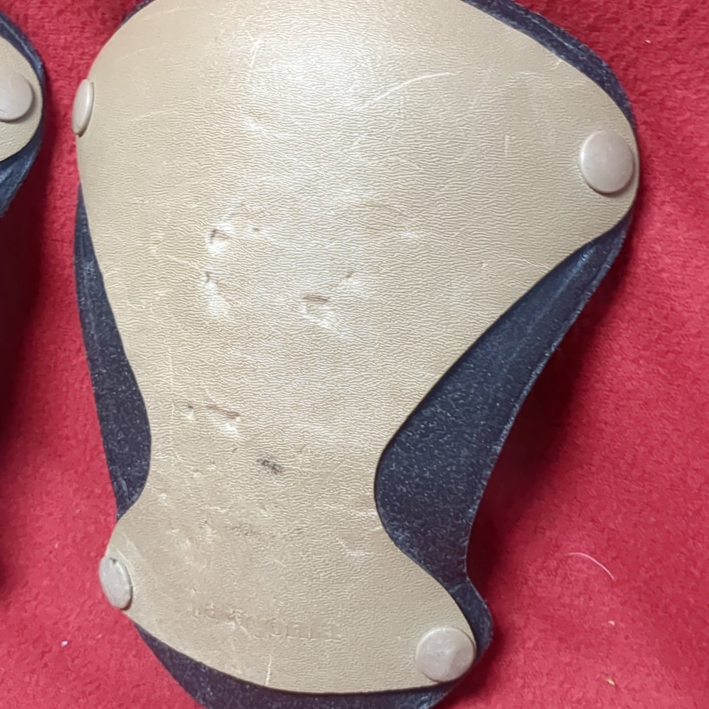 Patagonia Versatile Integrated Knee Pads Khaki (BB04-MAY285)