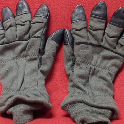 US Army Men's Medium (9) HAU-15/P Flyer's Intermediate Cold Weather Gloves (cb04-MAY324)