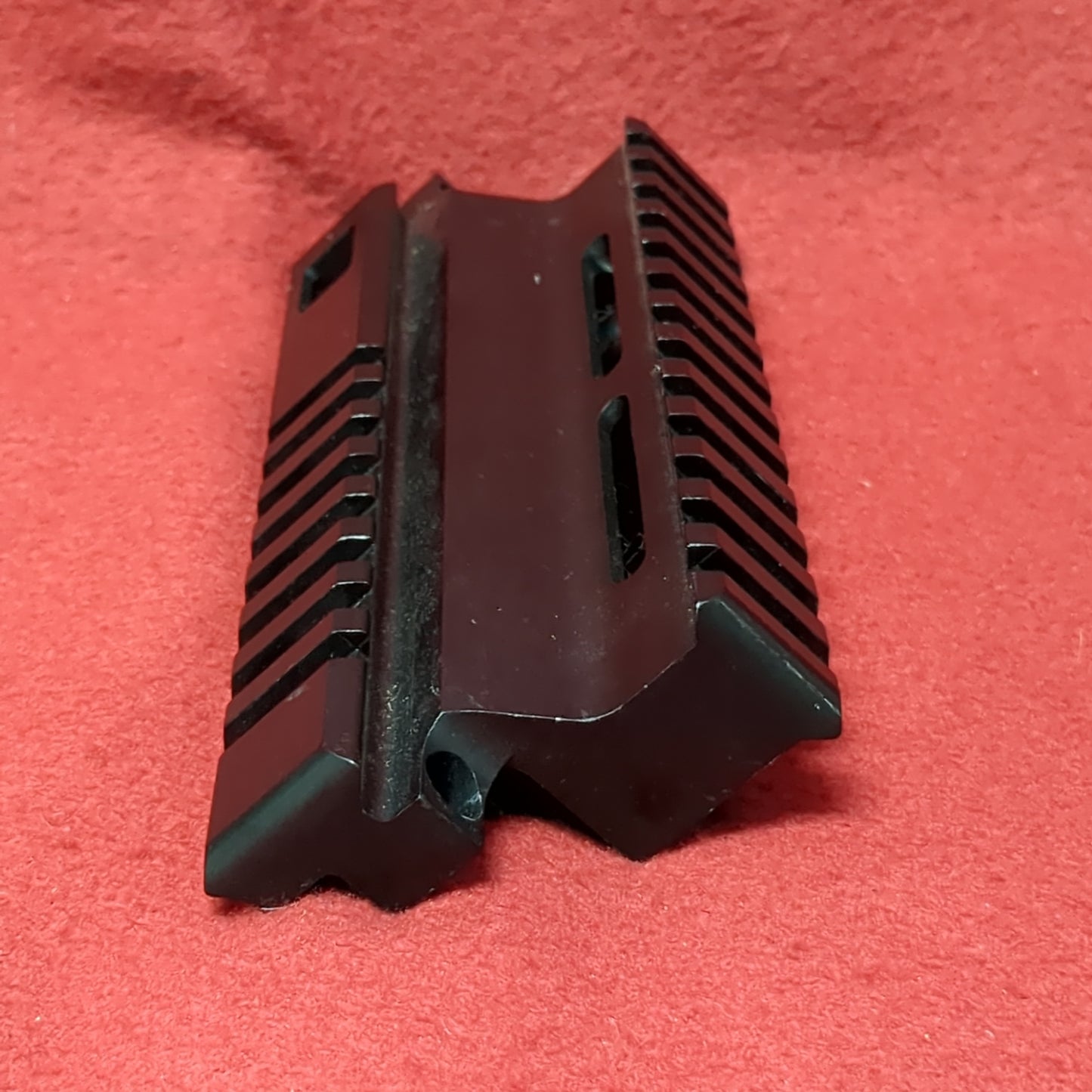 M249 Saw Rail Adapter Right/Bottom Assembly Excellent Condition (FB18-MAY360)