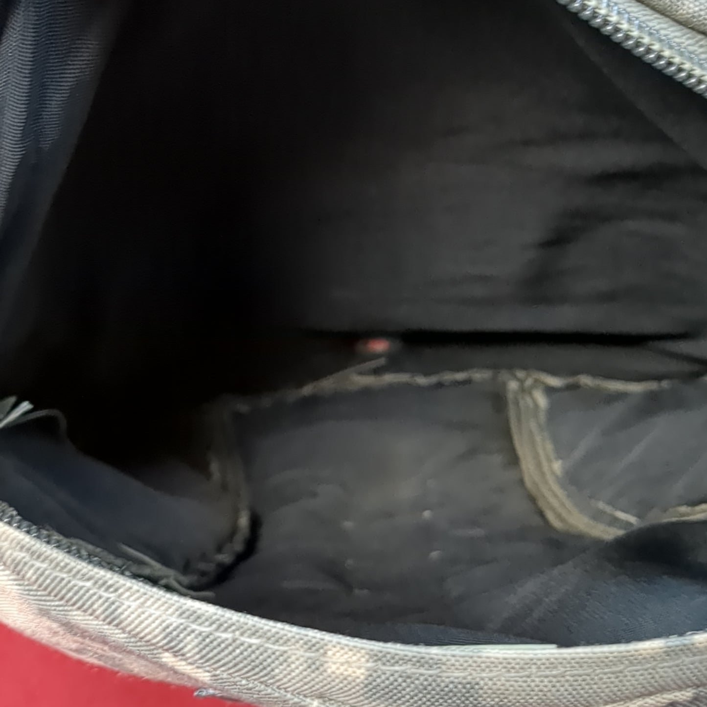 US Army ArmorBak CamelBak Hydration Carrier Only W/O Buckles ACU Pattern 100oz Good Condition (db01-JUN166)