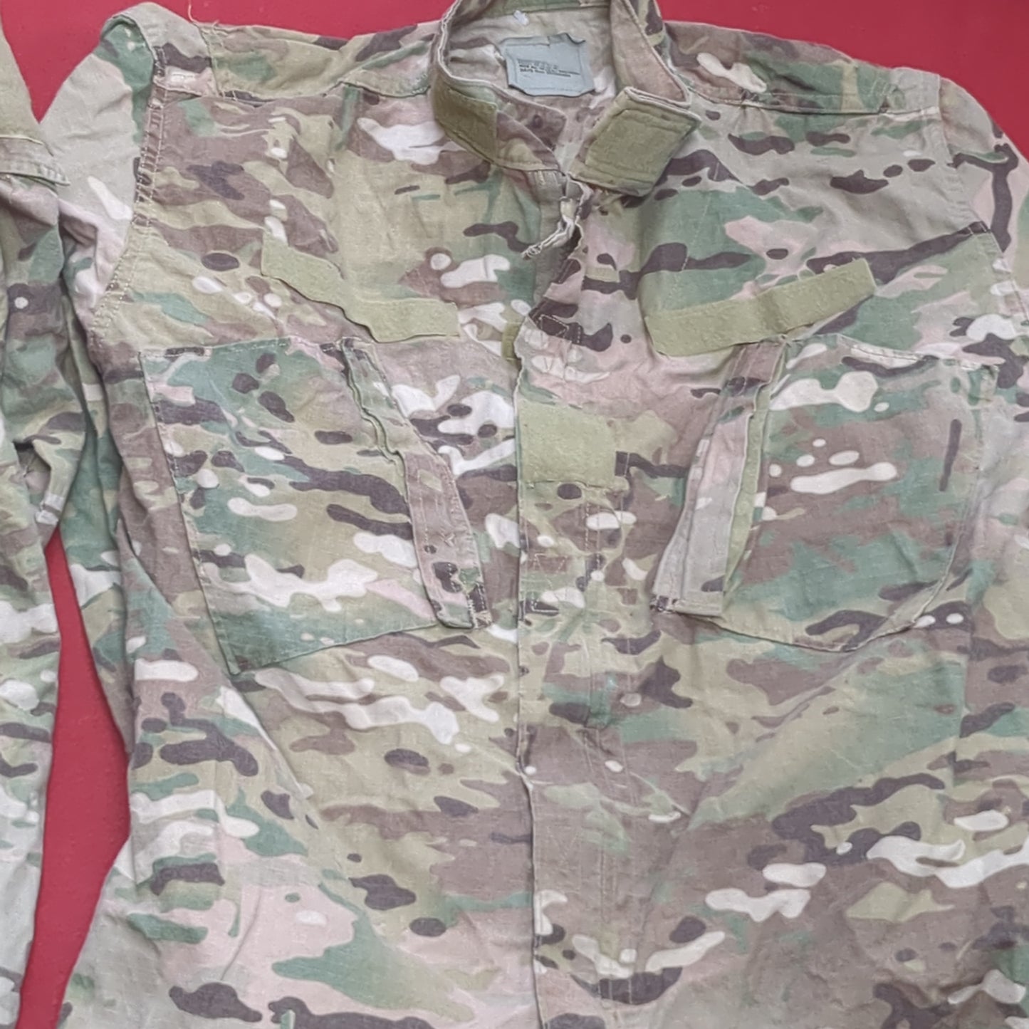 *Lot of Two* US Army Medium Short Multicam Flame Resistant Frac Uniform Top Shirt Used (OCP9- ea05-JUL106)