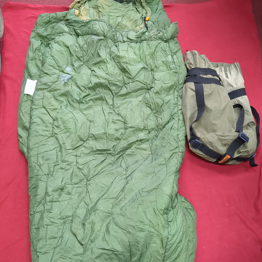 P/O Ajungilak Sleeping Bag Winter OD Green w Stuff Sack (BA05-JUL334)