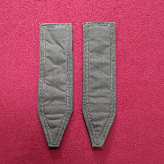US Army 1945 Pair of Shoulder Straps (aa12-14)