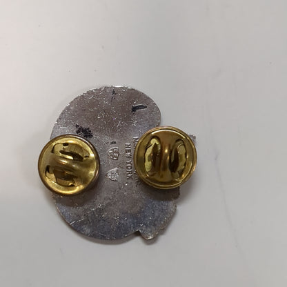 VINTAGE US Army 2nd INFANTRY Unit Crest Pin (03CR44)
