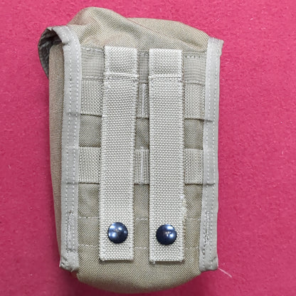 NEW (without tag) Coyote Canvas Magazine Pouch (aa04-42)