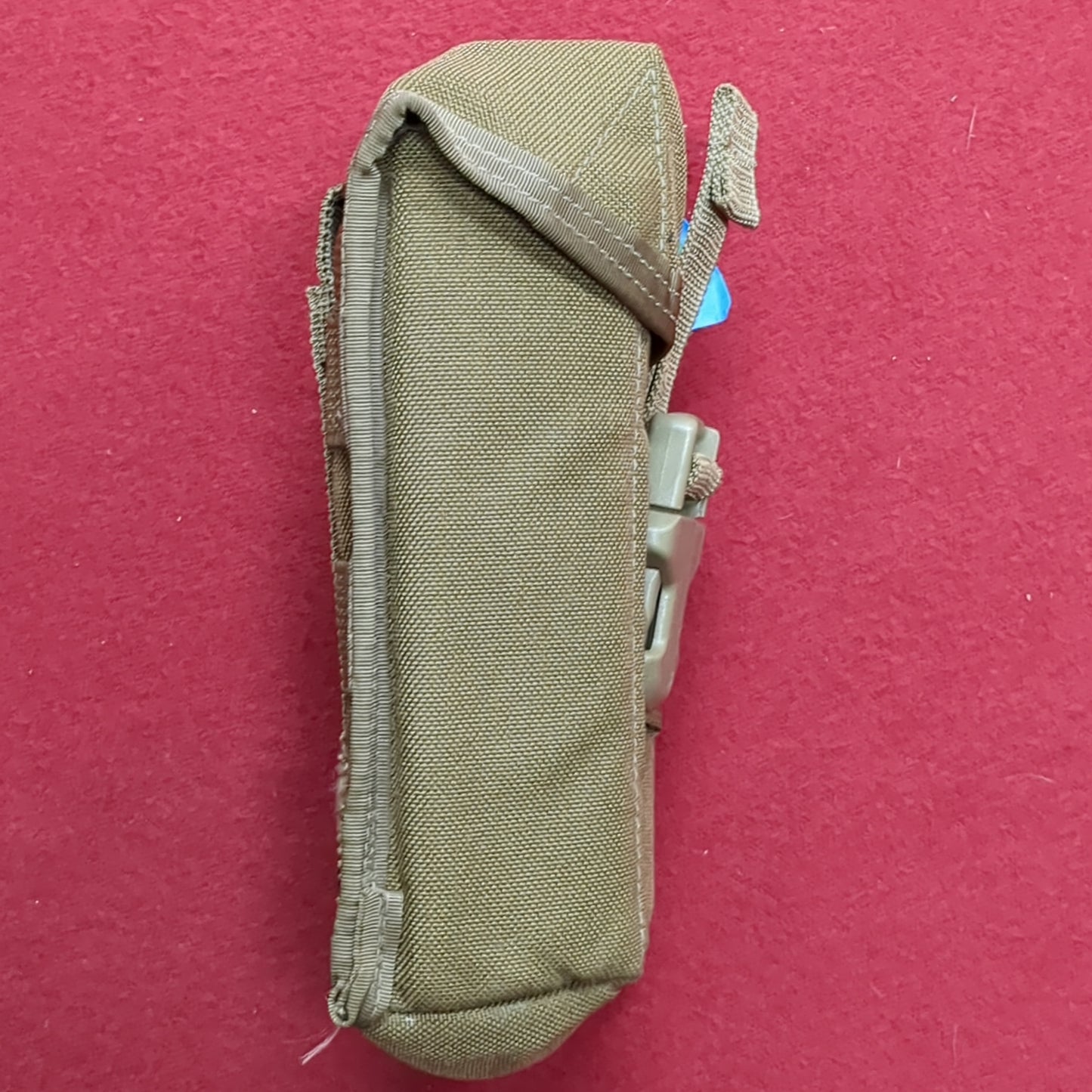 NEW (without tag) Coyote Canvas Magazine Pouch (aa04-42)