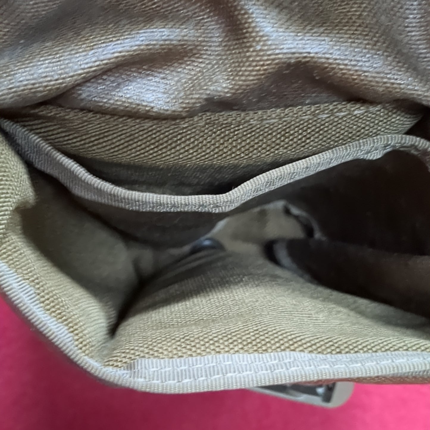 NEW (without tag) Coyote Canvas Magazine Pouch (aa04-42)