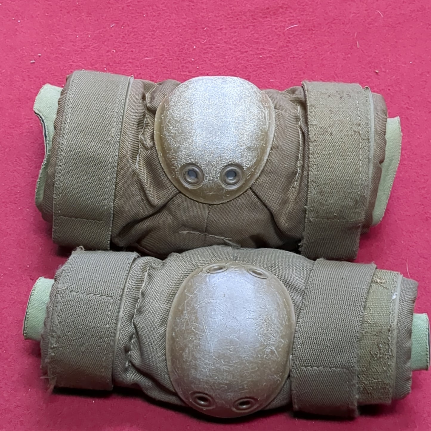 US Military Issue Small Coyote Brown Elbow Pads Alta (aa06-11)