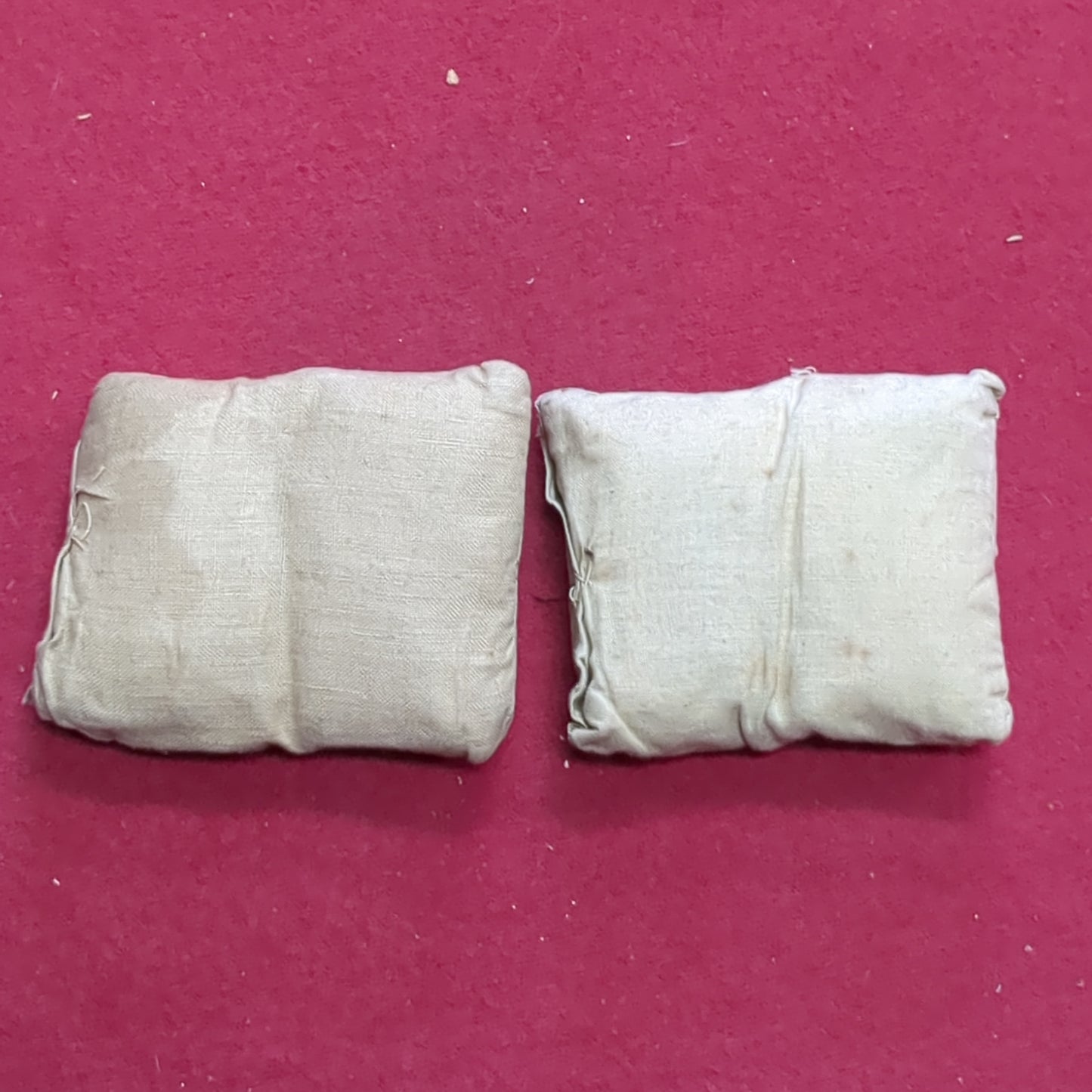 2pk WWII 1942/1943 First Field Dressing Johnson & Johnson (11S (ab10-i)