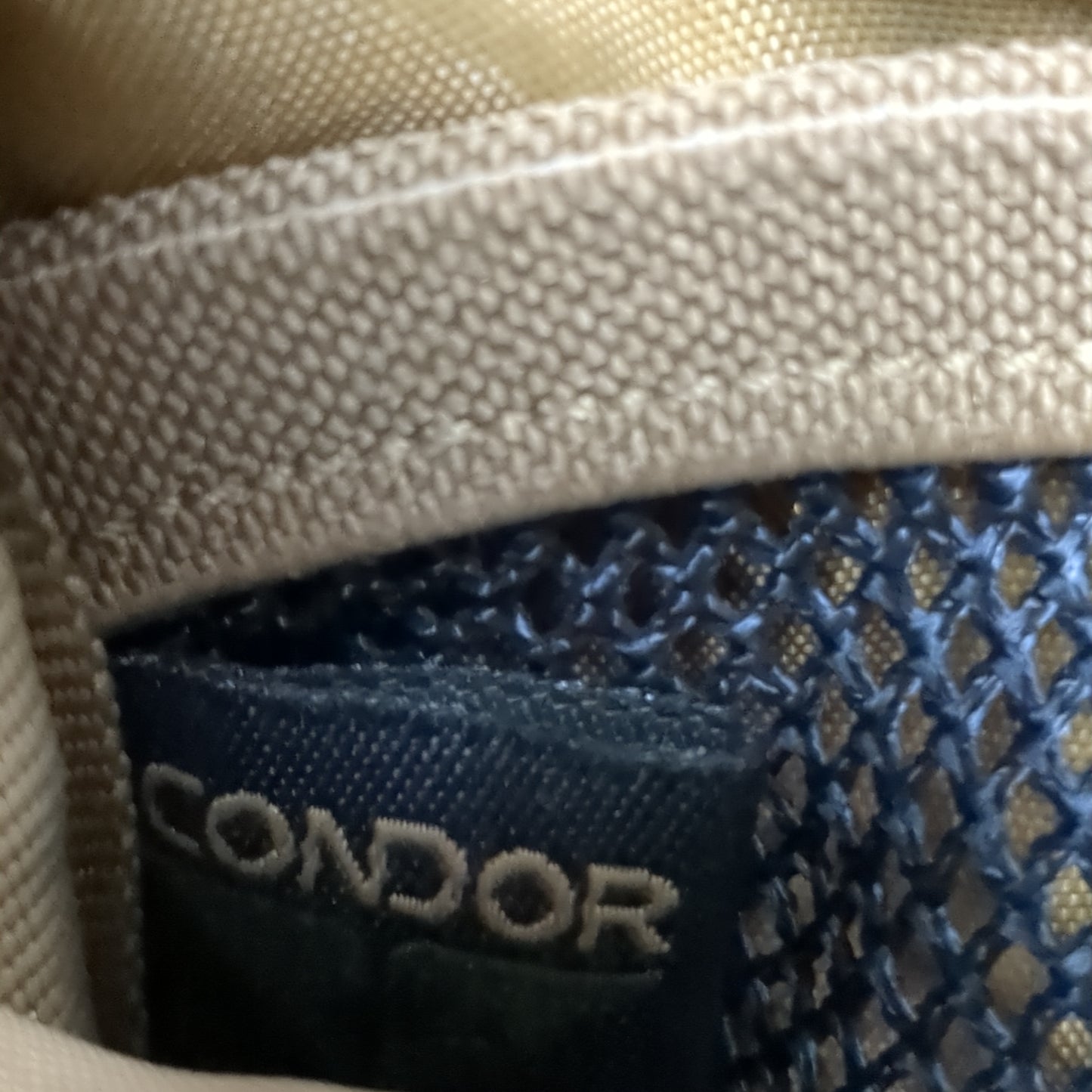 US Army Admin/Utility Pouch Coyote Brown Molle II (35CR- ca3-AUG165)