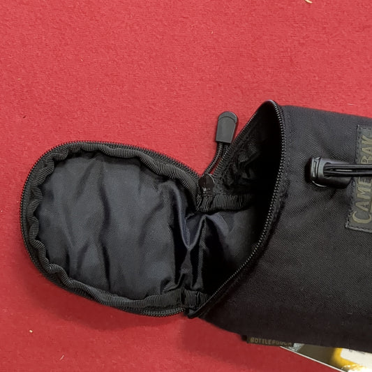 NWT Camelback Bottle Pouch Black (08o- db01-AUG186)