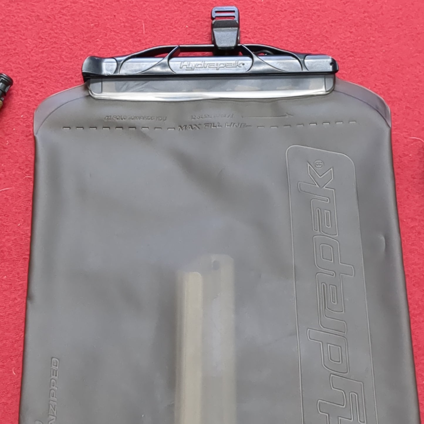 SKD Tactical 3.1 - 3.5L Liter Hydrapack Short Profile Bladder PIG (08o- db01-AUG189)