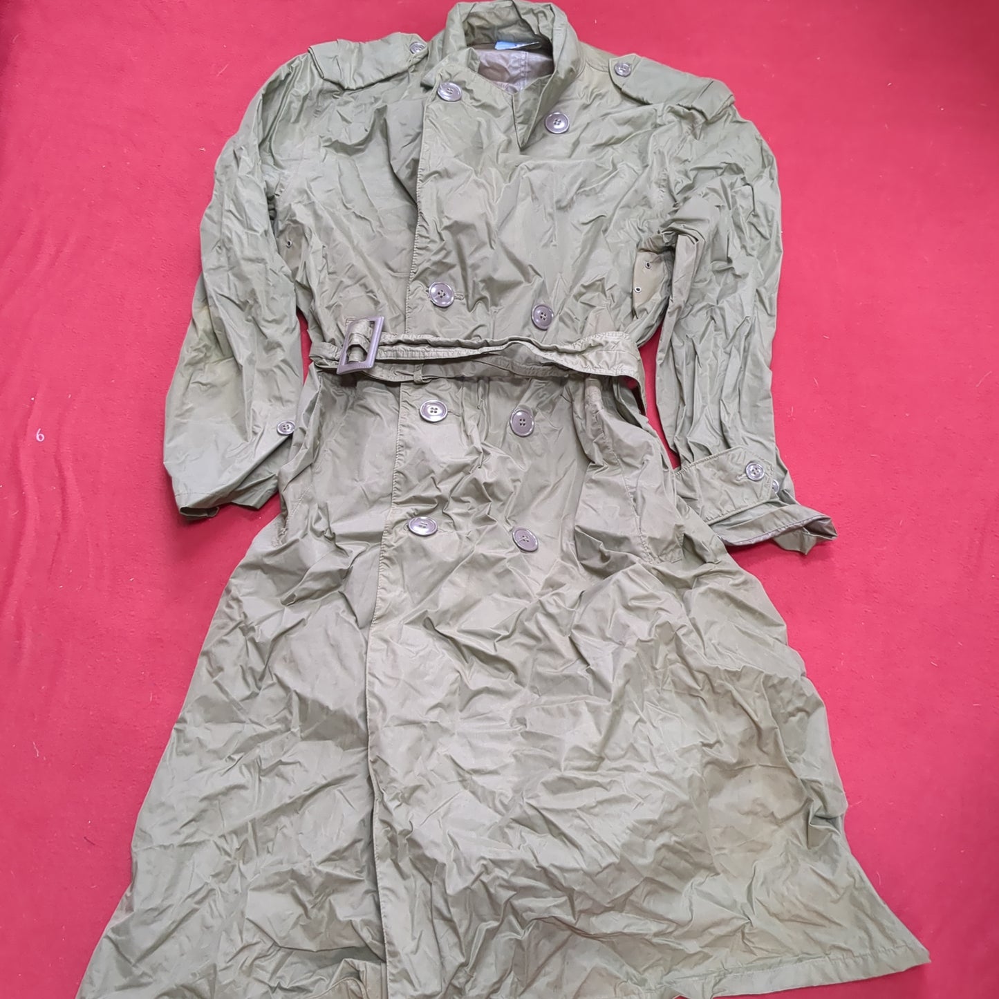 VINTAGE Man's Raincoat Lightweight Taupe 179 (18s ac15-11)