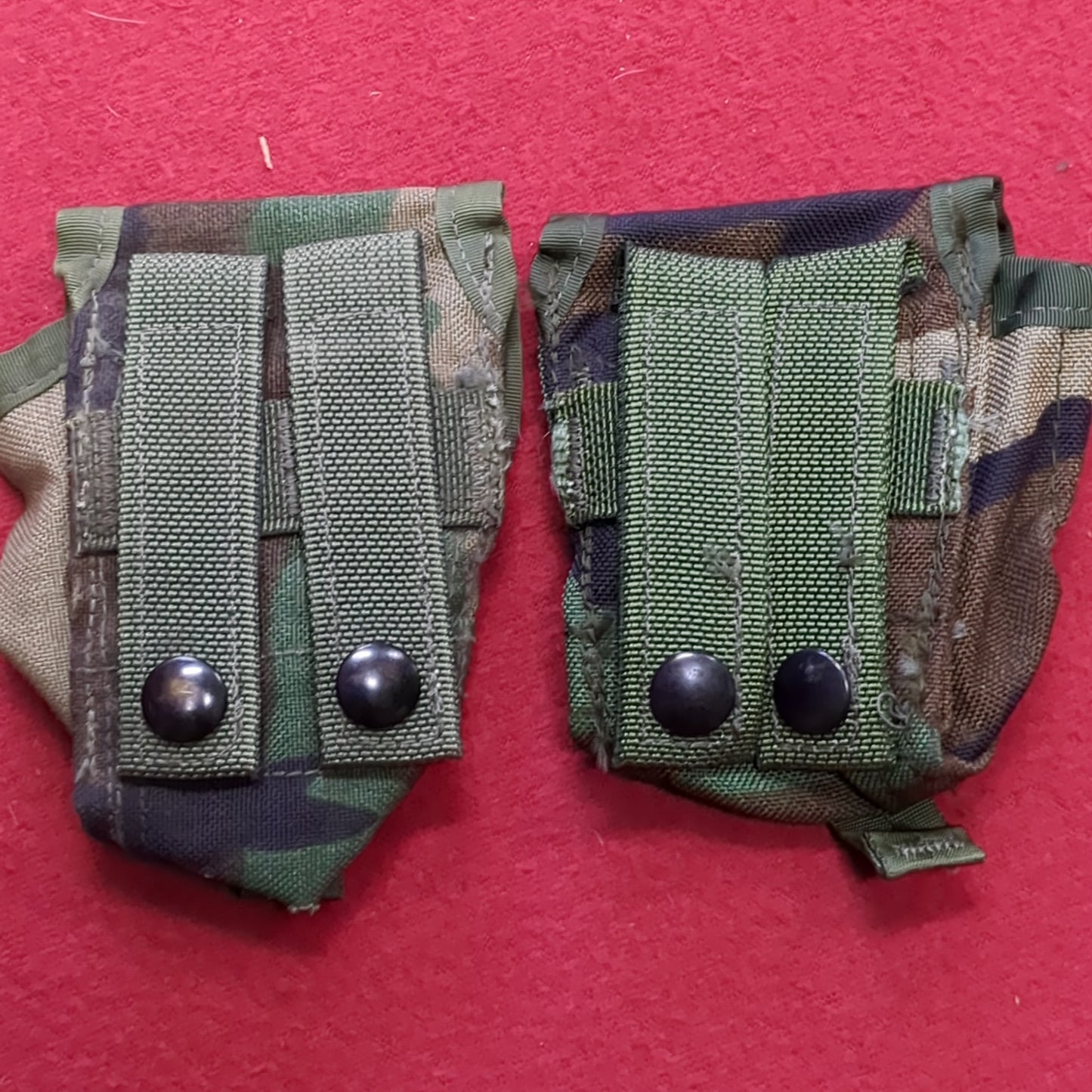 - Lot of 2 - US Army Hand Grenade Molle II BDU Woodland Pouch (28s44)