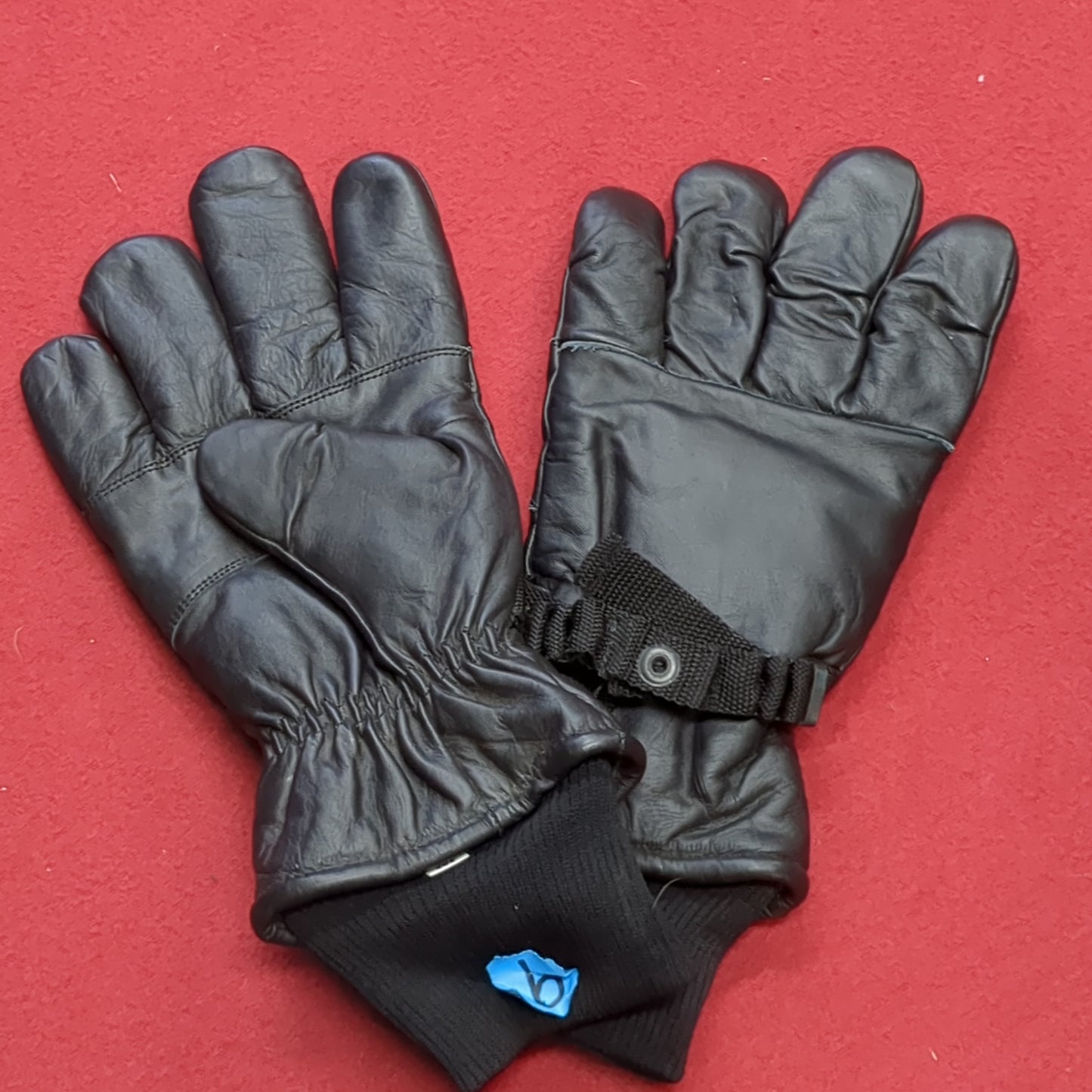 Pair of Black Leather Cold/Wet Weather Gloves Size Medium (cb04-9)