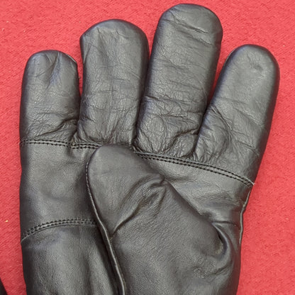 Pair of Black Leather Cold/Wet Weather Gloves Size Medium (cb04-9)