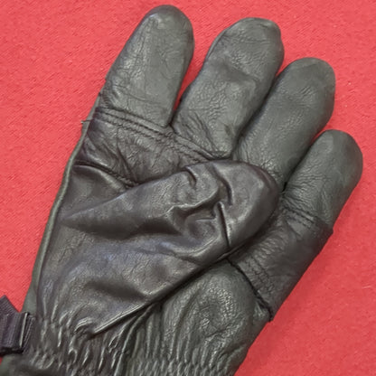 Pair of Black Leather Cold/Wet Weather Gloves Size Medium (cb04-12)