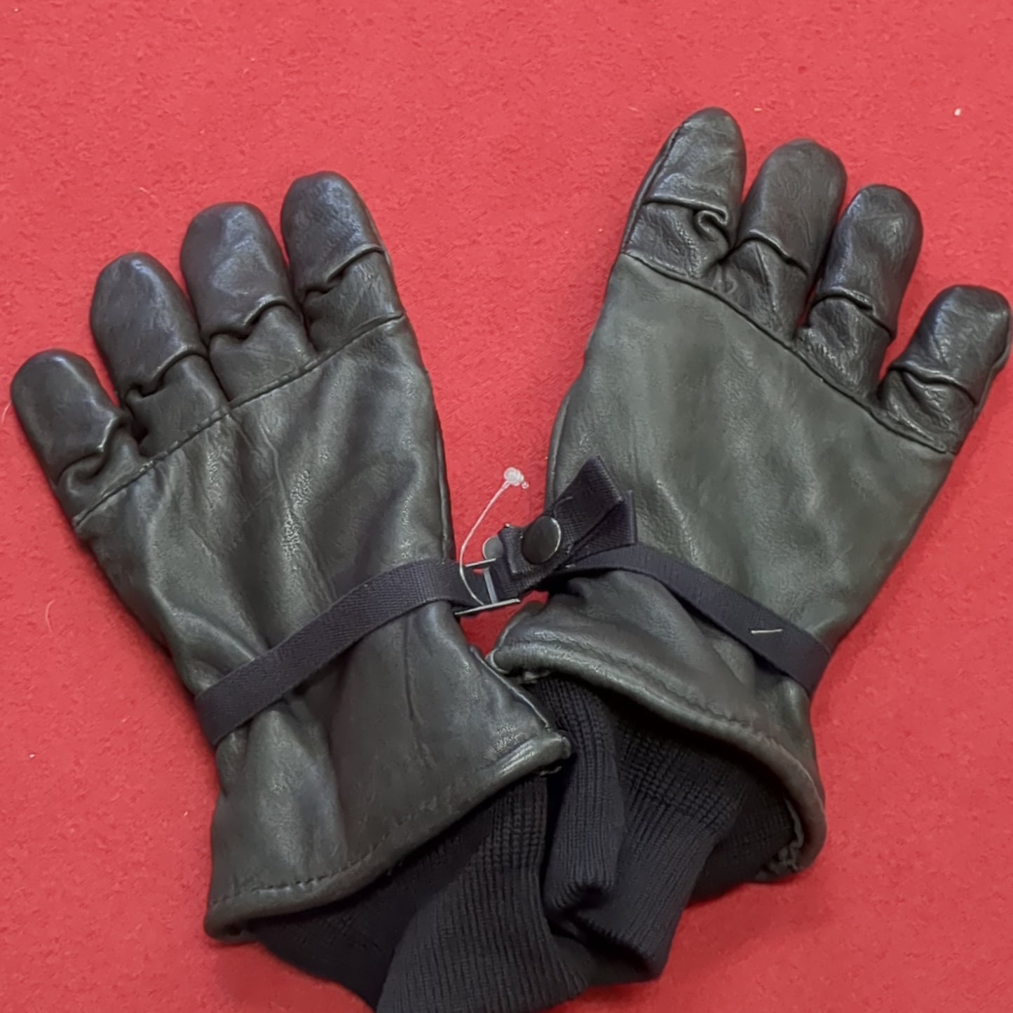 Pair of Black Leather Cold/Wet Weather Gloves Size Small (2) (cb04-16)