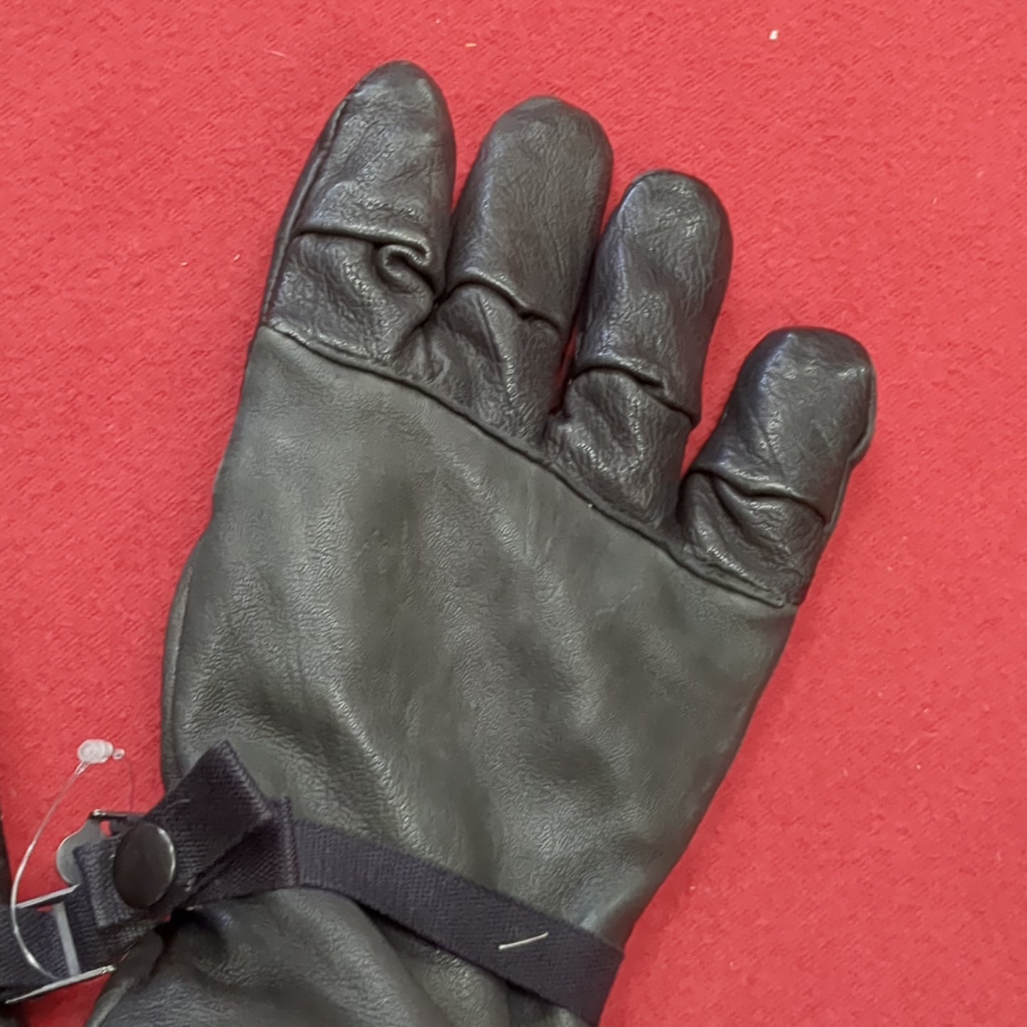 Pair of Black Leather Cold/Wet Weather Gloves Size Small (2) (cb04-16)