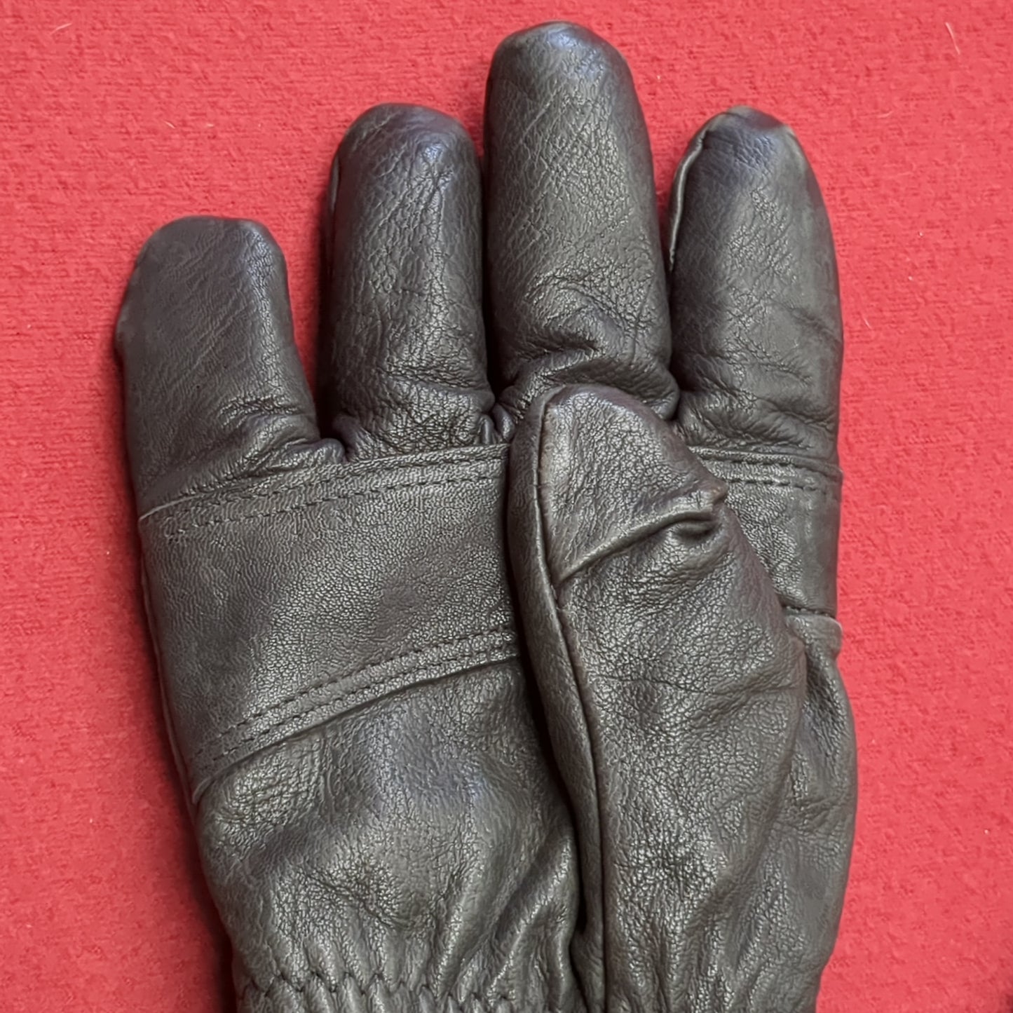 Pair of Black Leather Cold/Wet Weather Gloves Size Small (2) (cb04-16)