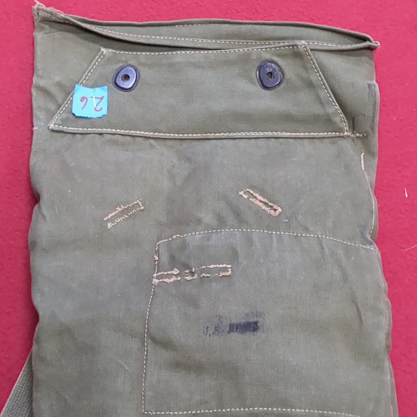 US Army WWII US Army Snout Type Service Mask Cardying Pouch (30CR ca5-26)