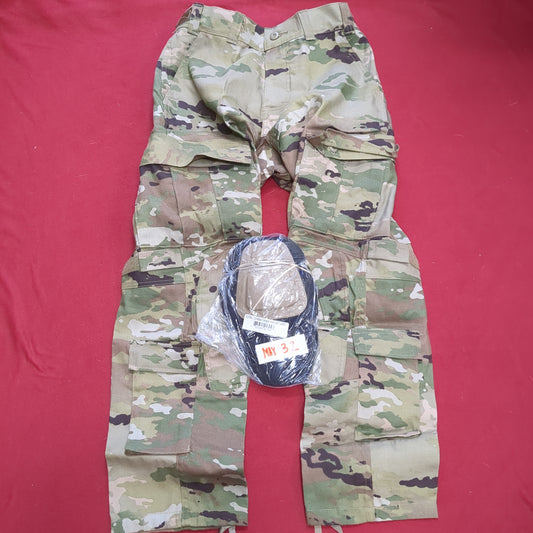 Medium Short Combat Pants with Khaki Knee Pads Protective Tactical Assault Used (db09-apg10)