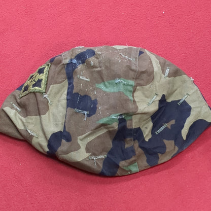 US Army Parachutist Helmet Cover Size Medium/Large Woodland Pattern (32CR ca7-11)