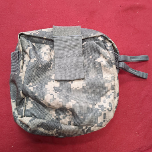 US Army Load Carrying Medical Pouch UCP ACU Molle II Excellent Condition (fb12-AUG268)
