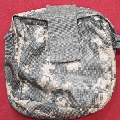 US Army Load Carrying Medical Pouch UCP ACU Molle II Excellent Condition (fb12-AUG268)