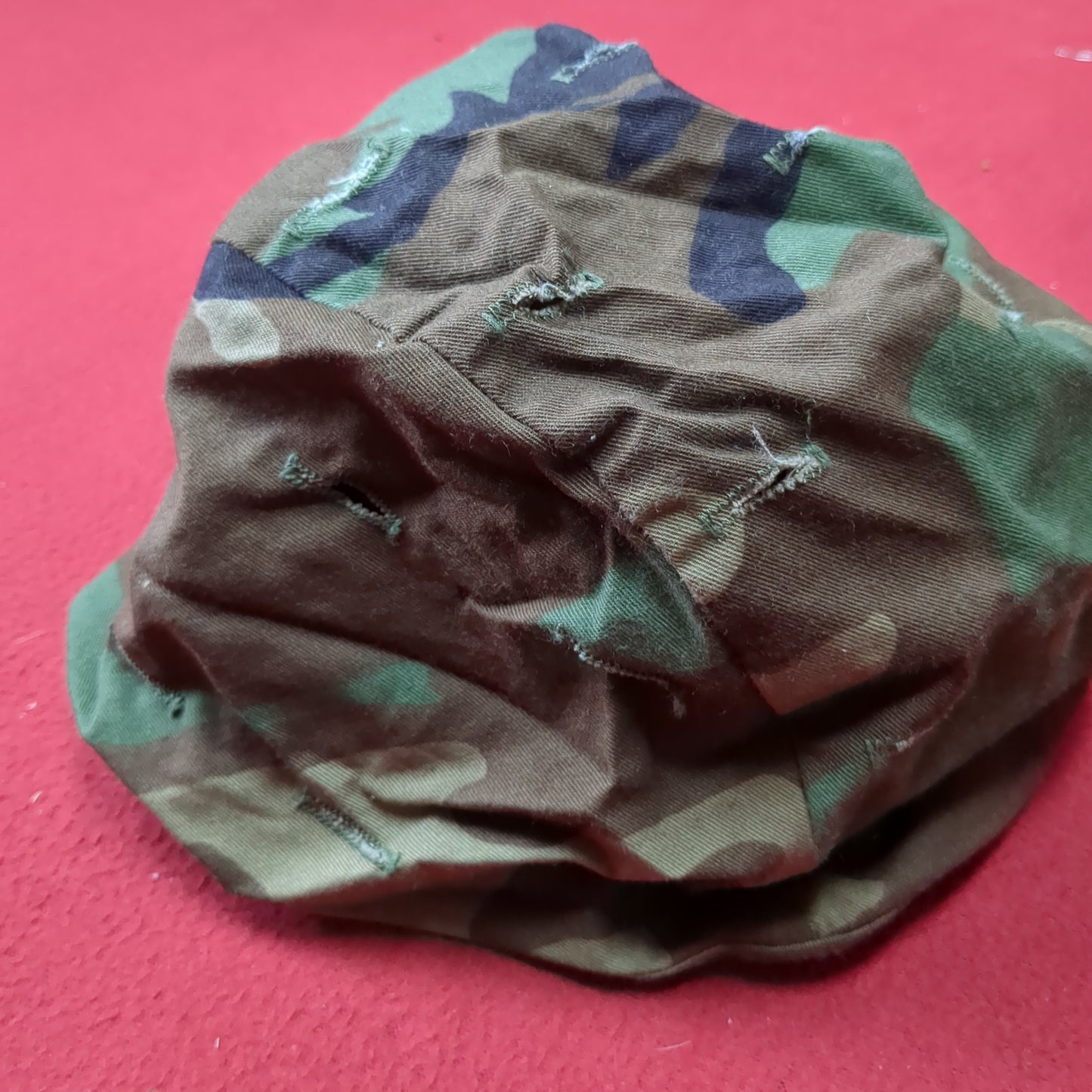 USED US Army Woodland Camo Helmet Cover Size X-Small/Small (07n-BDU2-FA13-23)