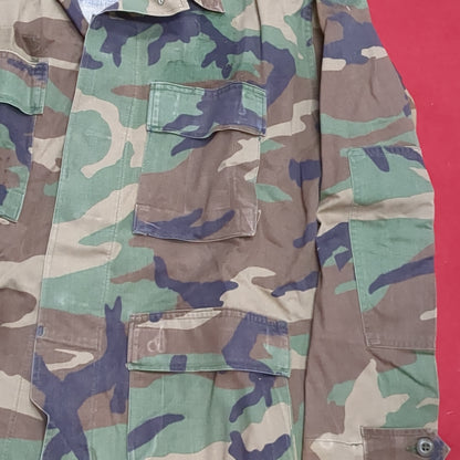 US Army MEDIUM SHORT Uniform Top BDU WOODLAND Pattern (14o db4-33)